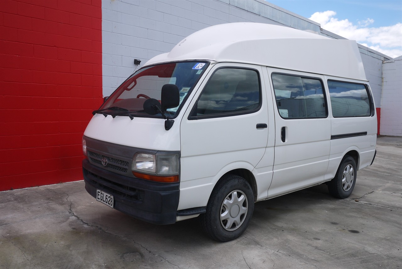 2002 Toyota Hiace